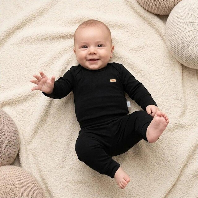 Conjunto Térmico Hug Body Longo e Calça Preto