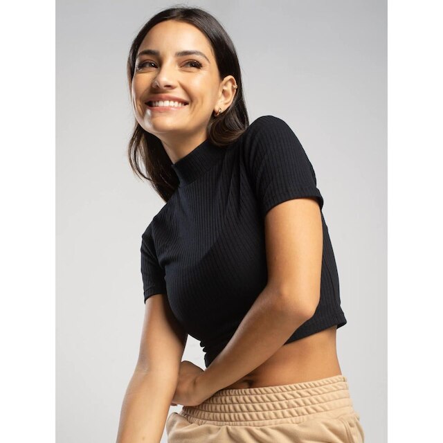 Cropped Canelado Gola Alta Manga Curta Blusinha Básica Feminina