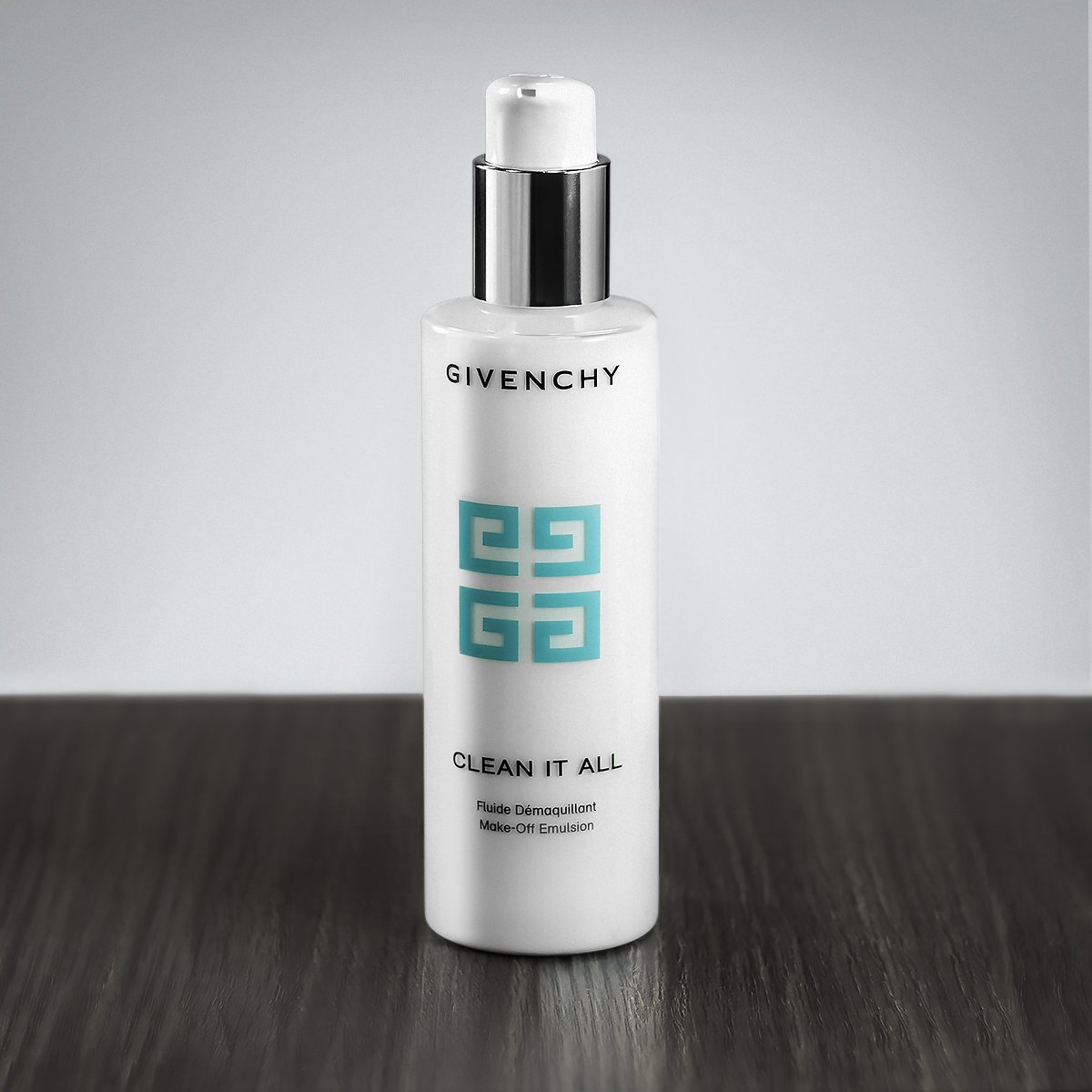 givenchy clean it all