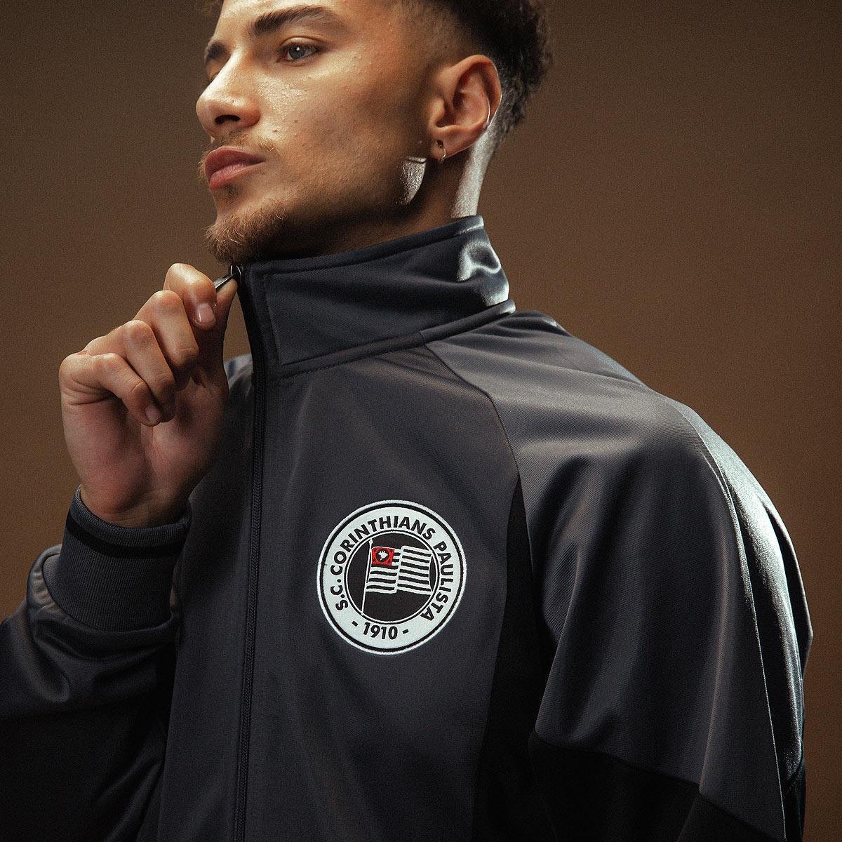 Jaqueta Corinthians Retrô Historica SCCP Masculina Menor preço em Jaqueta Corinthians Retrô Historica SCCP Masculina