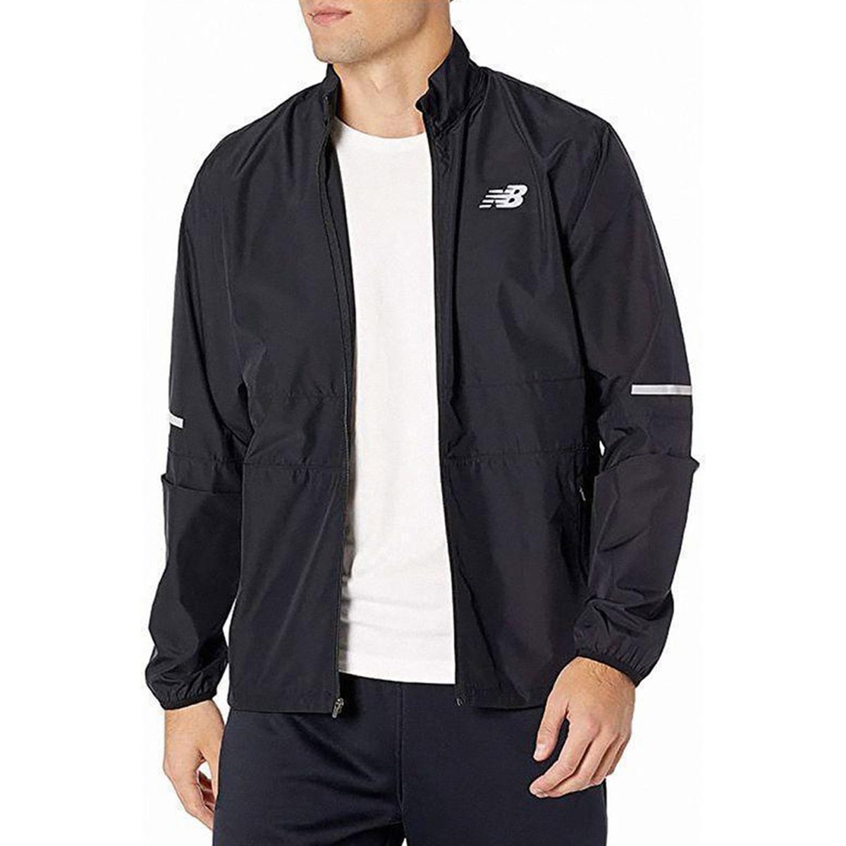 Jaqueta Corta Vento New Balance Accelerate Masculina - Preto Menor preço em Jaqueta Corta Vento New Balance Accelerate Masculina - Preto