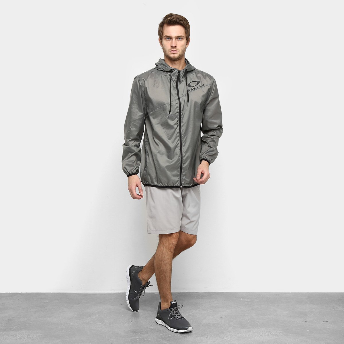 corta vento oakley cinza e preto