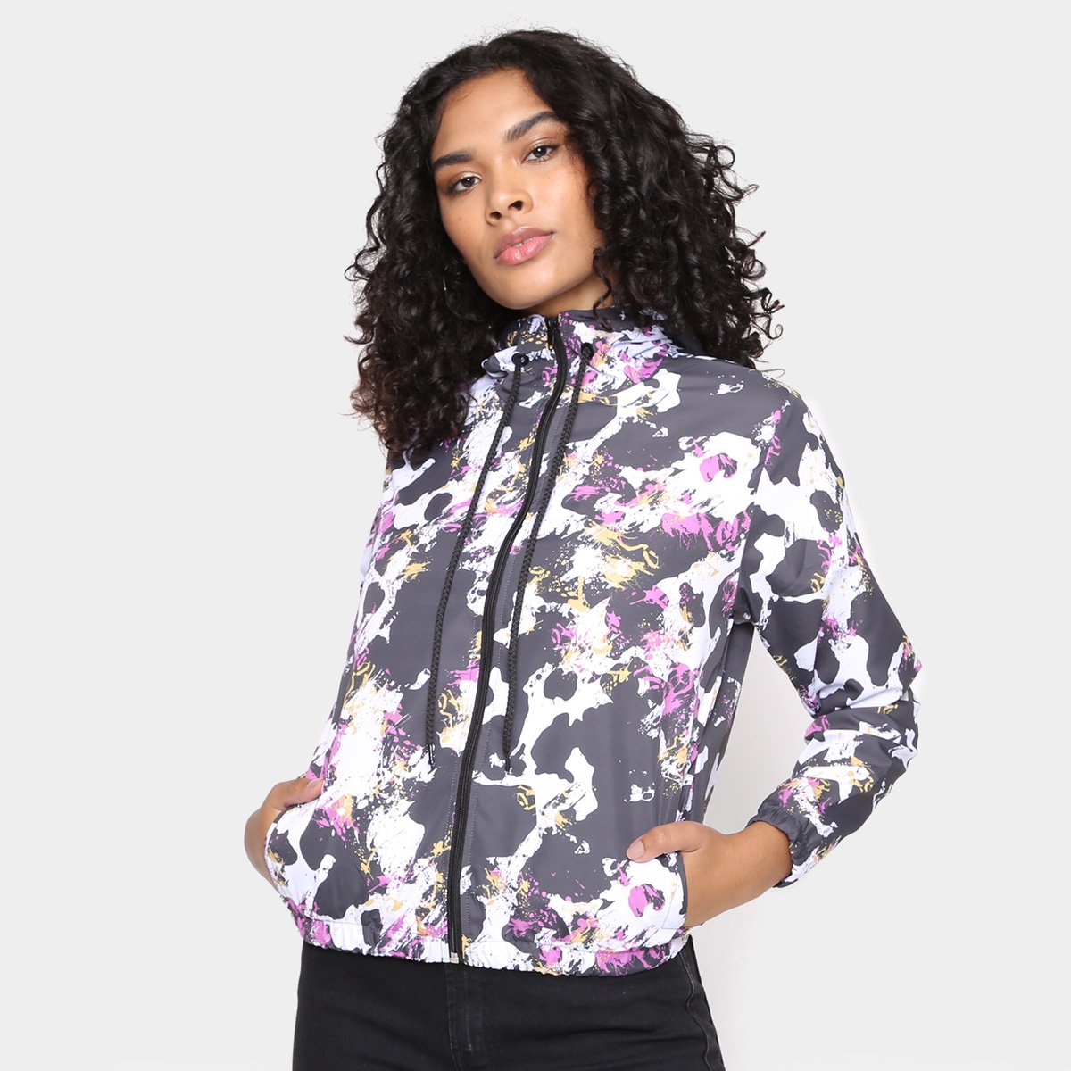 Jaqueta Corta Vento Wall Nylon Capuz Feminina - Preto Menor preço em Jaqueta Corta Vento Wall Nylon Capuz Feminina - Preto