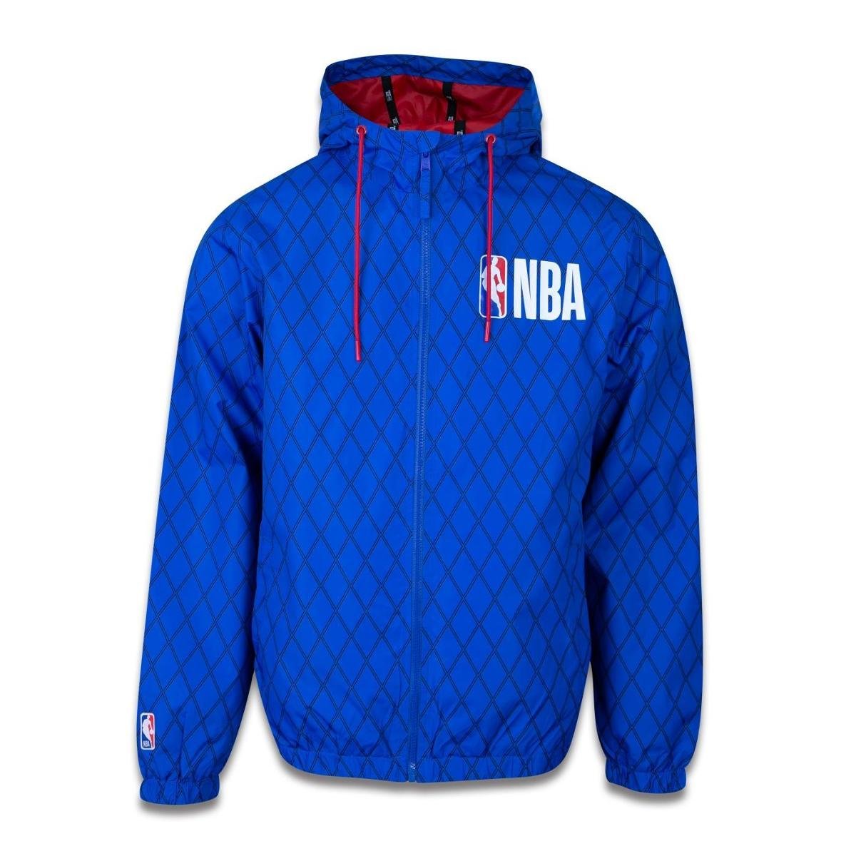 JAQUETA CORTA VENTO WINDBREAKER NBA LOGOMAN CORE ROYAL NEW ERA Menor preço em JAQUETA CORTA VENTO WINDBREAKER NBA LOGOMAN CORE ROYAL NEW ERA
