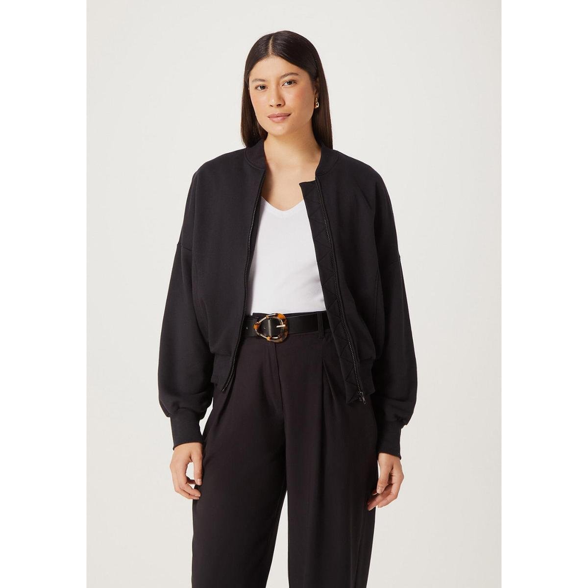 Jaqueta Feminina Bomber Em Moletom Peluciado - Preto é ruim? Jaqueta Feminina Bomber Em Moletom Peluciado - Preto é boa?