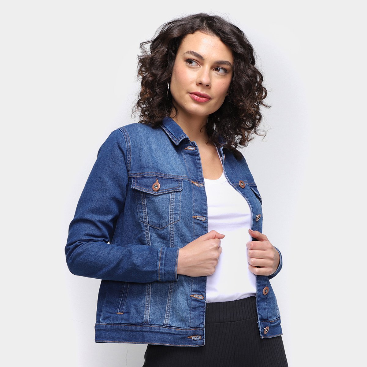 Jaqueta Jeans Dzarm Trucker Feminina - Azul Menor preço em Jaqueta Jeans Dzarm Trucker Feminina - Azul