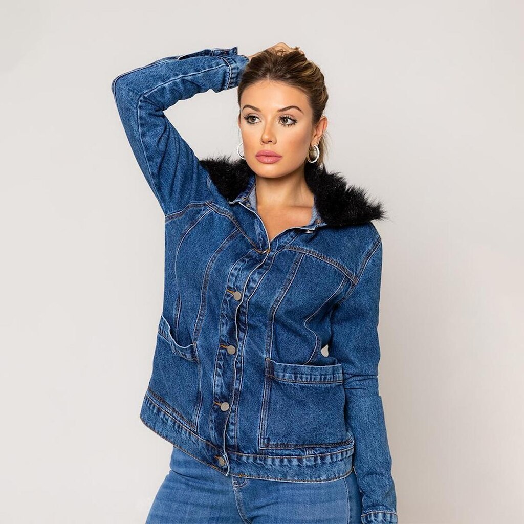 Jaqueta Jeans Feminina Capuz com Pelo Disparate