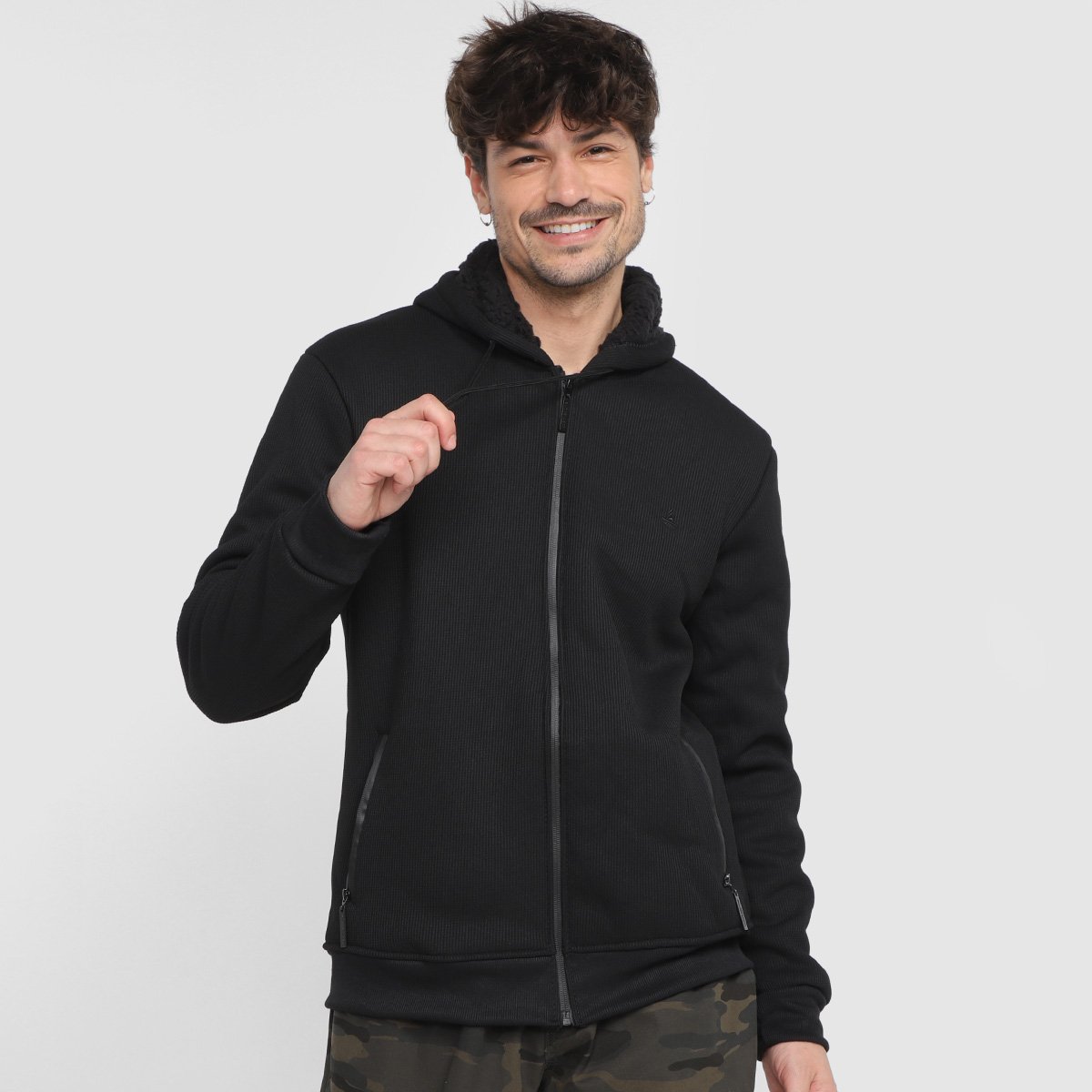 Jaqueta Lucky Sailing Canelada com Capuz Sherpa Masculina Menor preço em Jaqueta Lucky Sailing Canelada com Capuz Sherpa Masculina