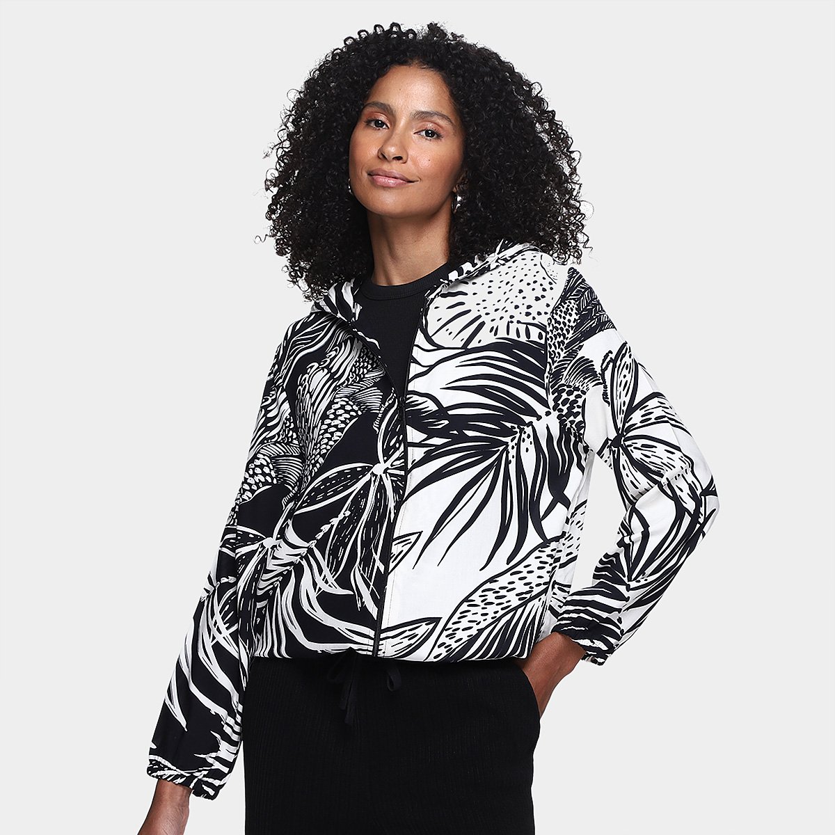 Jaqueta Mercatto Alongado Abaré Feminina - Preto Menor preço em Jaqueta Mercatto Alongado Abaré Feminina - Preto