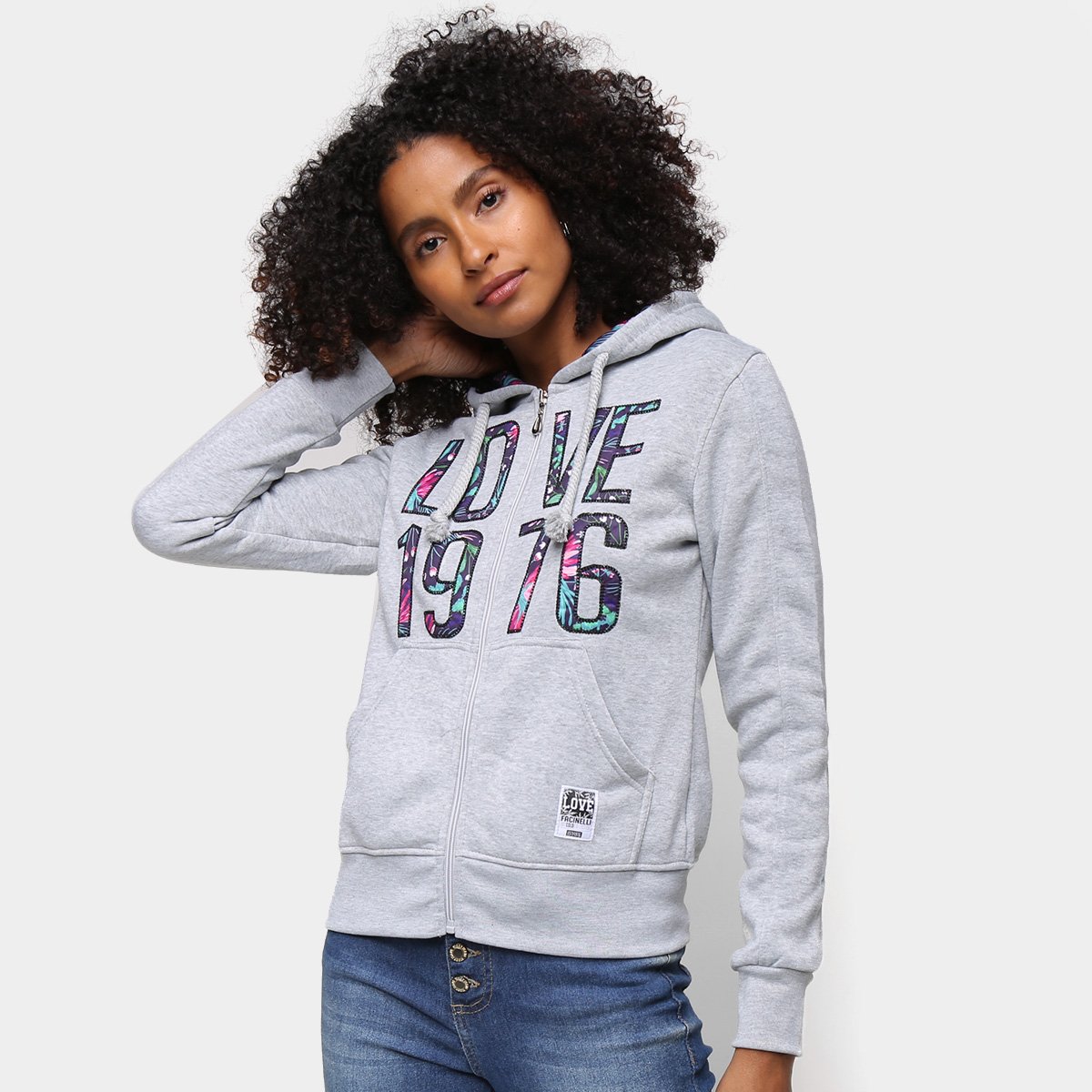 Jaqueta Moletom Facinelli Love Floral Capuz Feminina - Cinza Menor preço em Jaqueta Moletom Facinelli Love Floral Capuz Feminina - Cinza