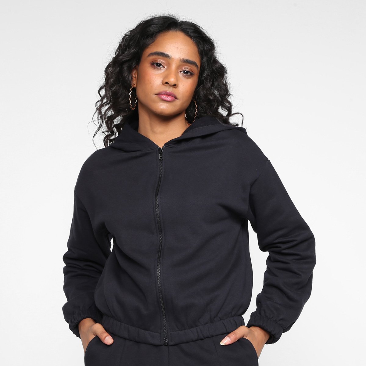 Jaqueta Moletom Hering Com Capuz Feminina - Preto Menor preço em Jaqueta Moletom Hering Com Capuz Feminina - Preto