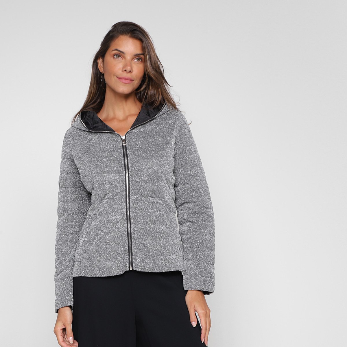 Jaqueta Puffer Glitter S&V com Capuz Feminina - Chumbo Menor preço em Jaqueta Puffer Glitter S&V com Capuz Feminina - Chumbo