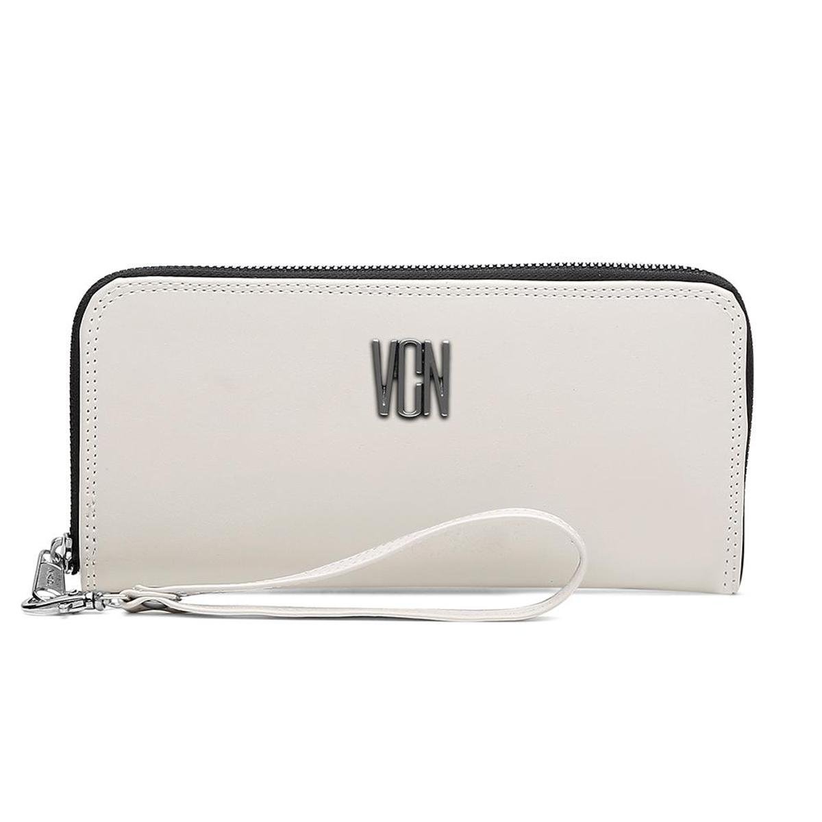 white wristlet bolsa