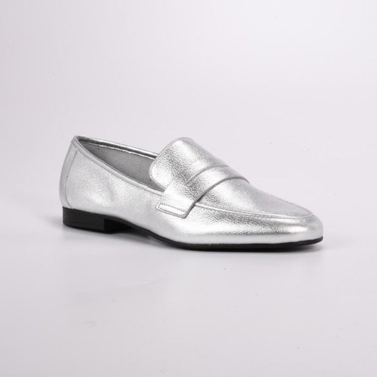 Loafer em Couro Prata Loucos e Santos