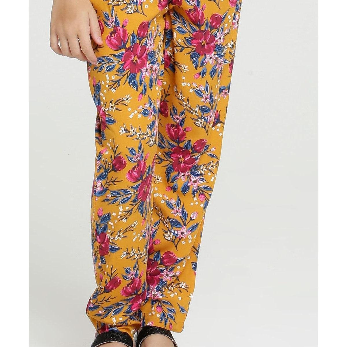 Macacão Infantil Estampa Floral Manga Curta Marisa Feminino - Amarelo |  Zattini