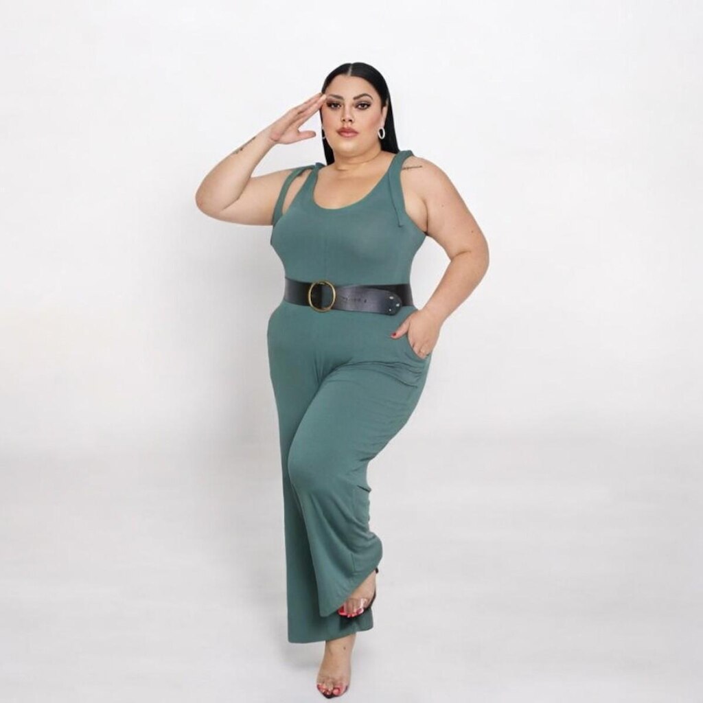 Macacão Plus Size Regata Com Bolso