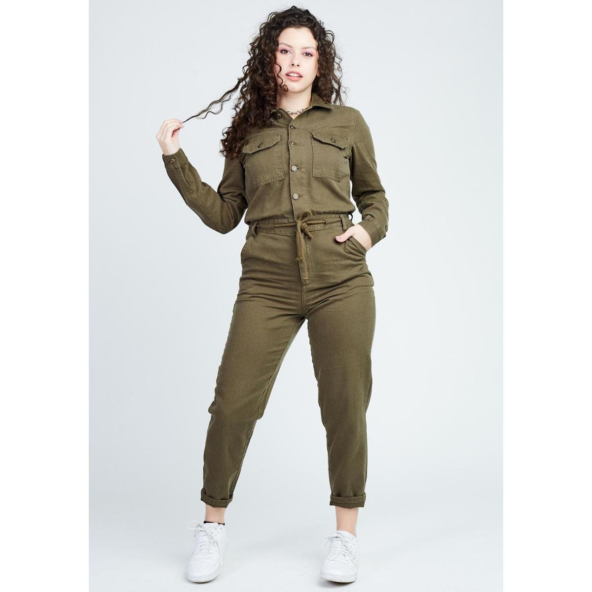 MACACÃO SARJA MANGA LONGA VERDE MILITAR GANG FEMININO - Verde Menor preço em MACACÃO SARJA MANGA LONGA VERDE MILITAR GANG FEMININO - Verde