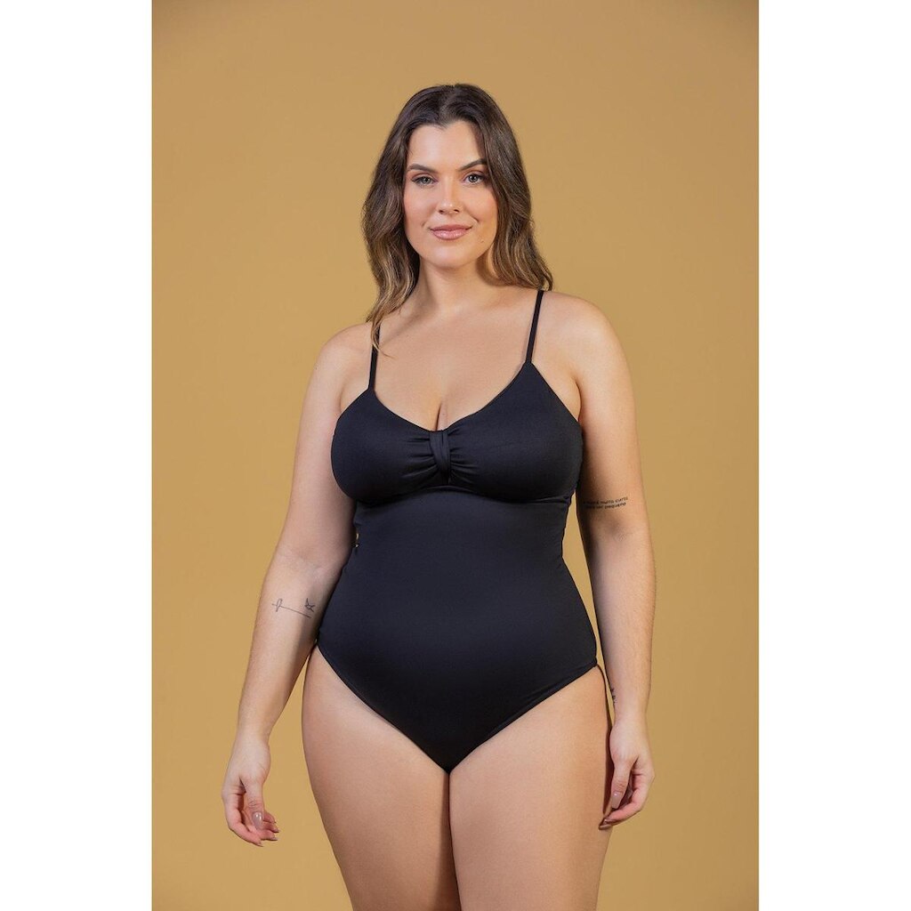 Maiô Liso Com Alças Reguláveis Plus Size