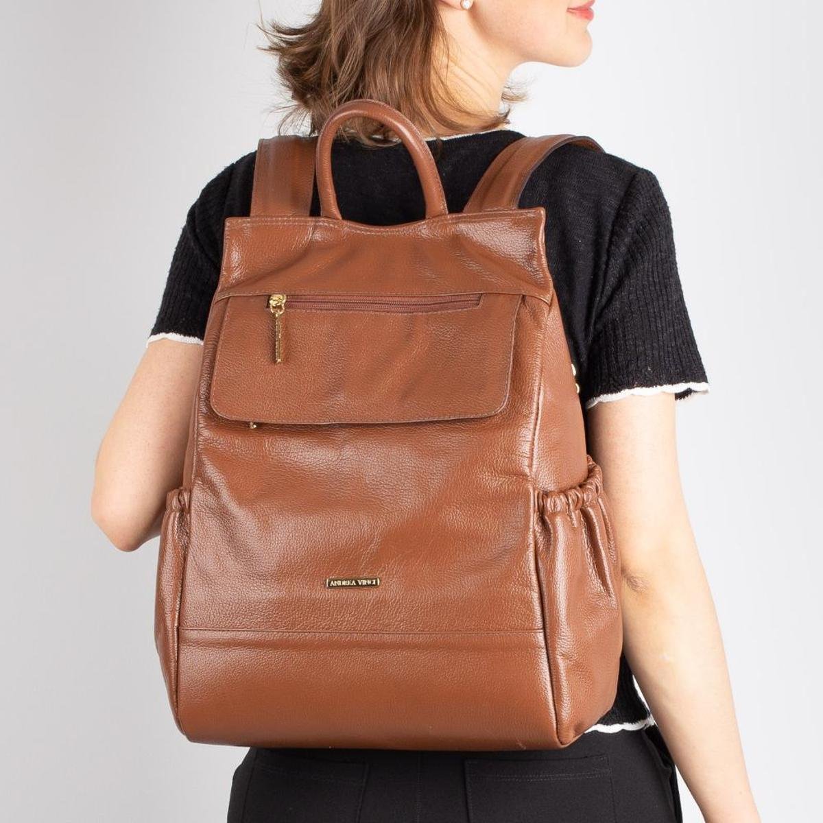 Mochila Antifurto De Couro Suelen Andrea Vinci Feminina Menor preço em Mochila Antifurto De Couro Suelen Andrea Vinci Feminina