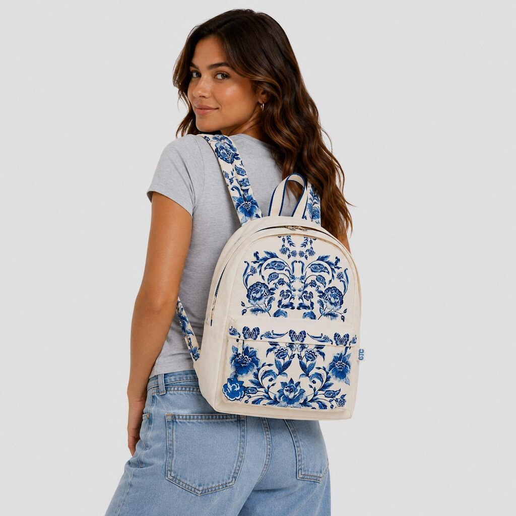 Mochila Farm Xodó Porcelain Off White e Azul