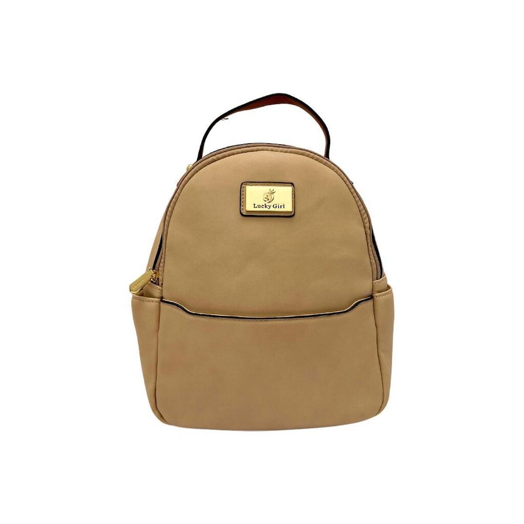 MOCHILA FEMININA E MÃO DELICADA