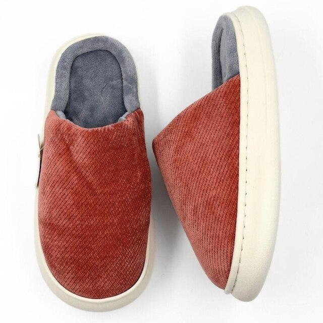 Pantufa Europa Fofa em Fleece Unissex