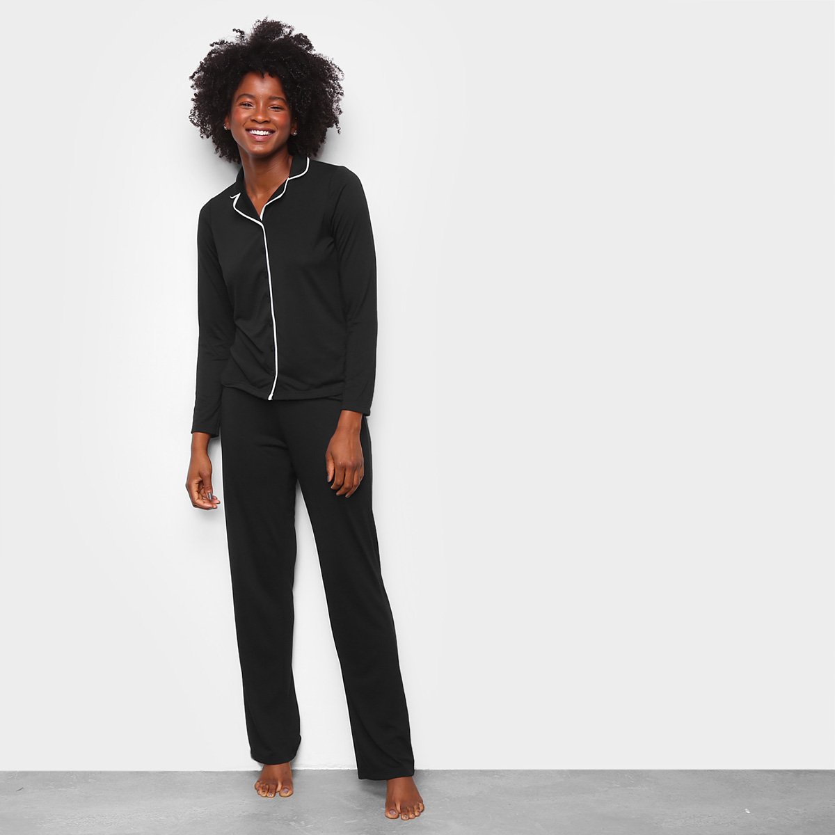 Pijama Hering Longo Com Botões Feminino - Preto Menor preço em Pijama Hering Longo Com Botões Feminino - Preto