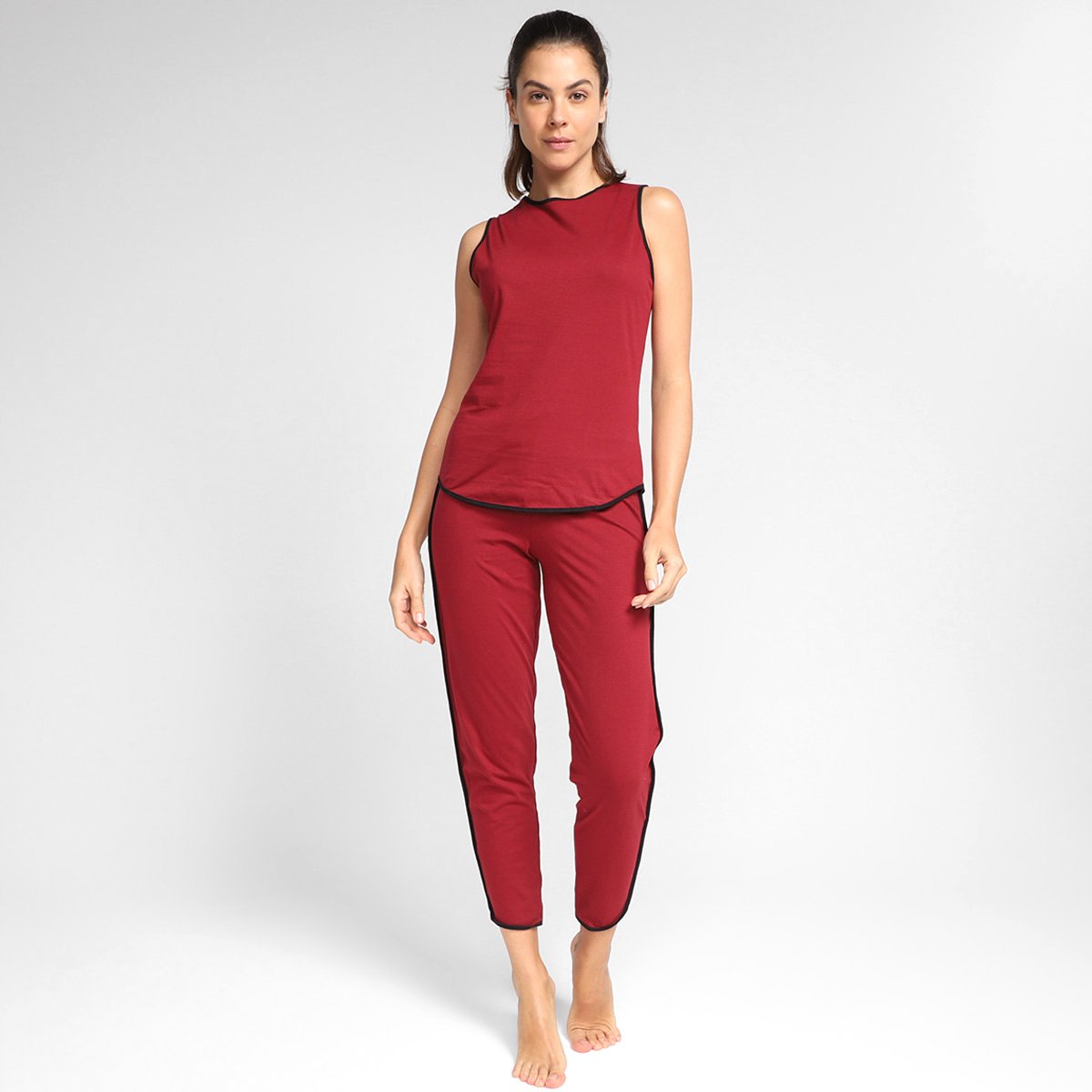 Pijama Longo Volare Regata E Capri Liso Feminino - Vinho Menor preço em Pijama Longo Volare Regata E Capri Liso Feminino - Vinho