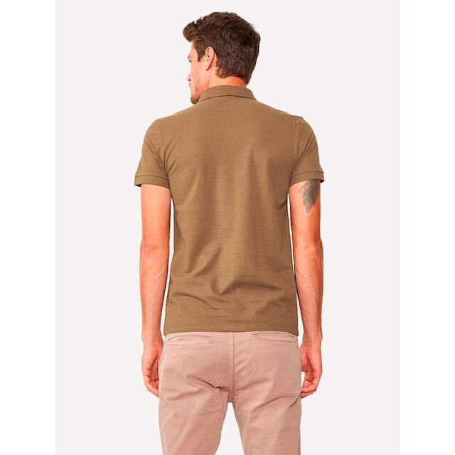Polo King & Joe Masculina Piquet Slim Logo Marrom Ocre