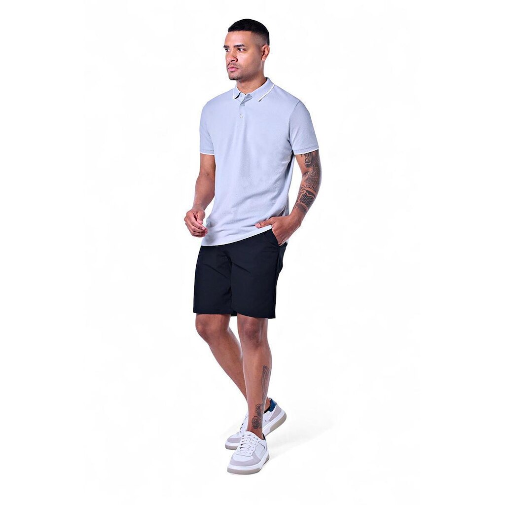 Polo Masculina Lisa Com Friso Na Gola