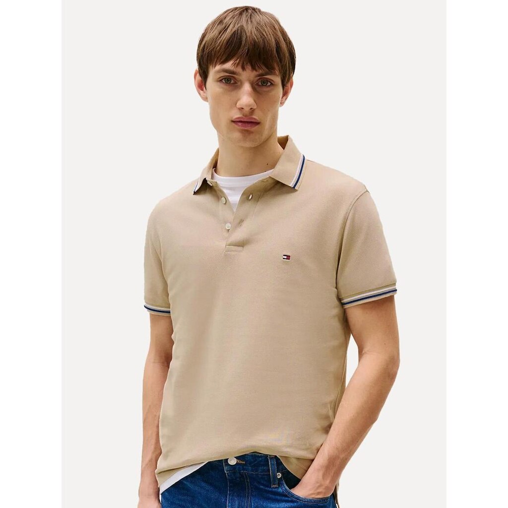 Polo Tommy Hilfiger Masculina Malha Liquid Cotton Seasonal Cáqui