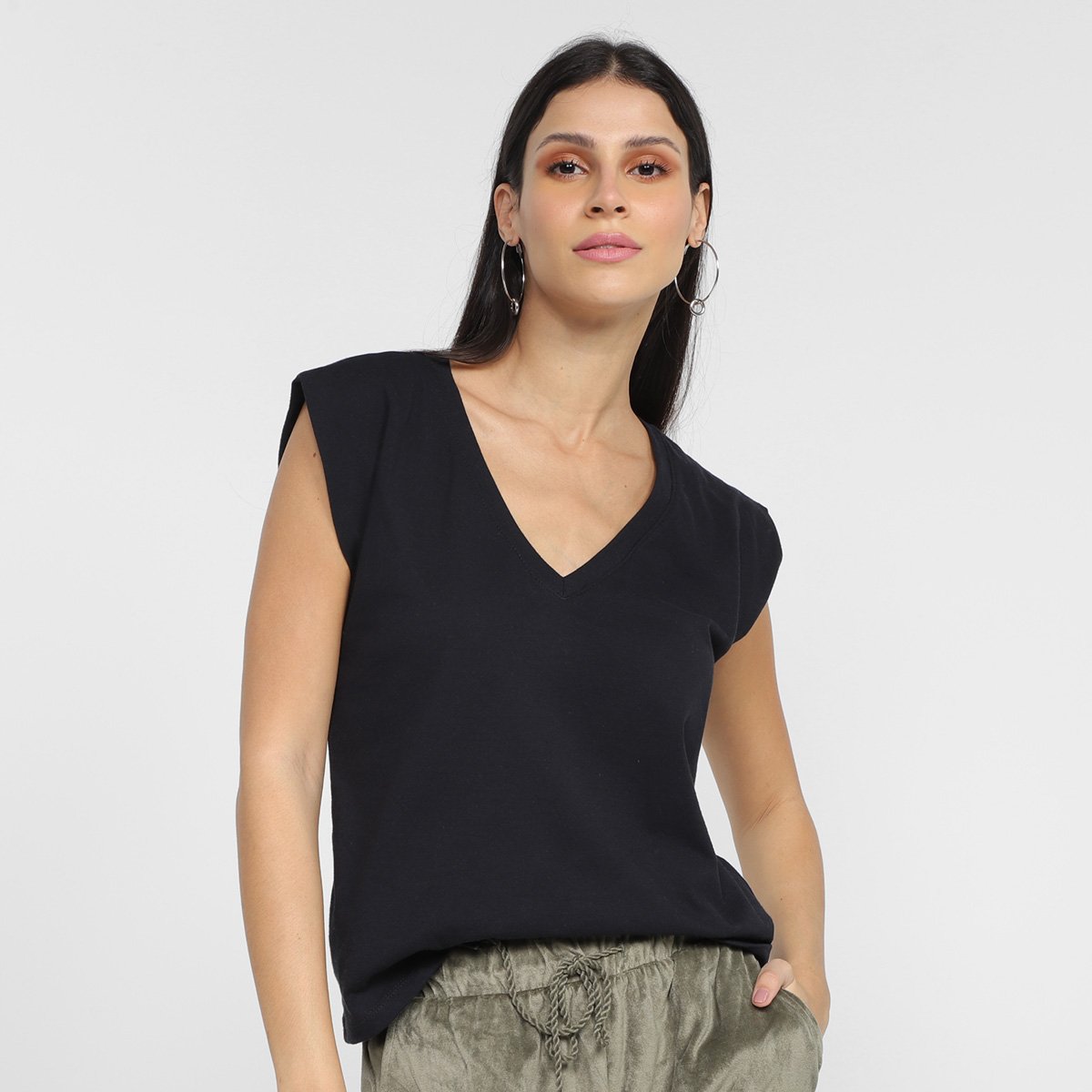 Regata Ampla Hering Feminina - Preto Menor preço em Regata Ampla Hering Feminina - Preto