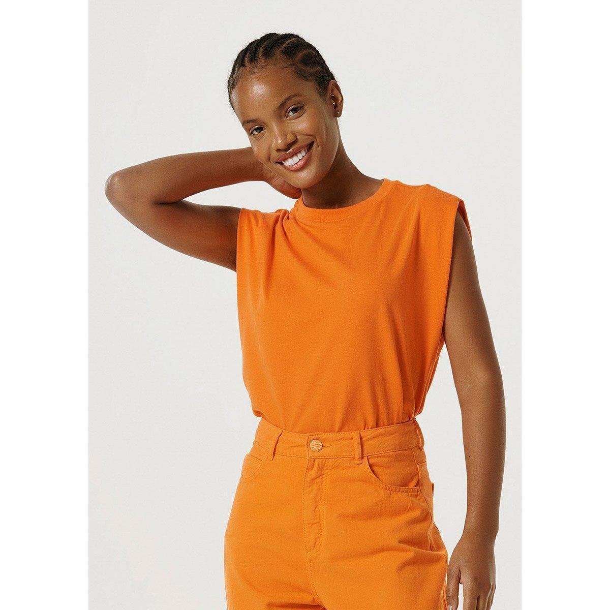 Regata Básica Feminina Muscle Tee - 4AE1HLZEN1 - Laranja Menor preço em Regata Básica Feminina Muscle Tee - 4AE1HLZEN1 - Laranja