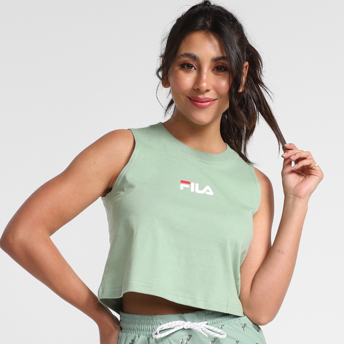 Regata Cropped Fila Letter Feminina - Verde Menor preço em Regata Cropped Fila Letter Feminina - Verde
