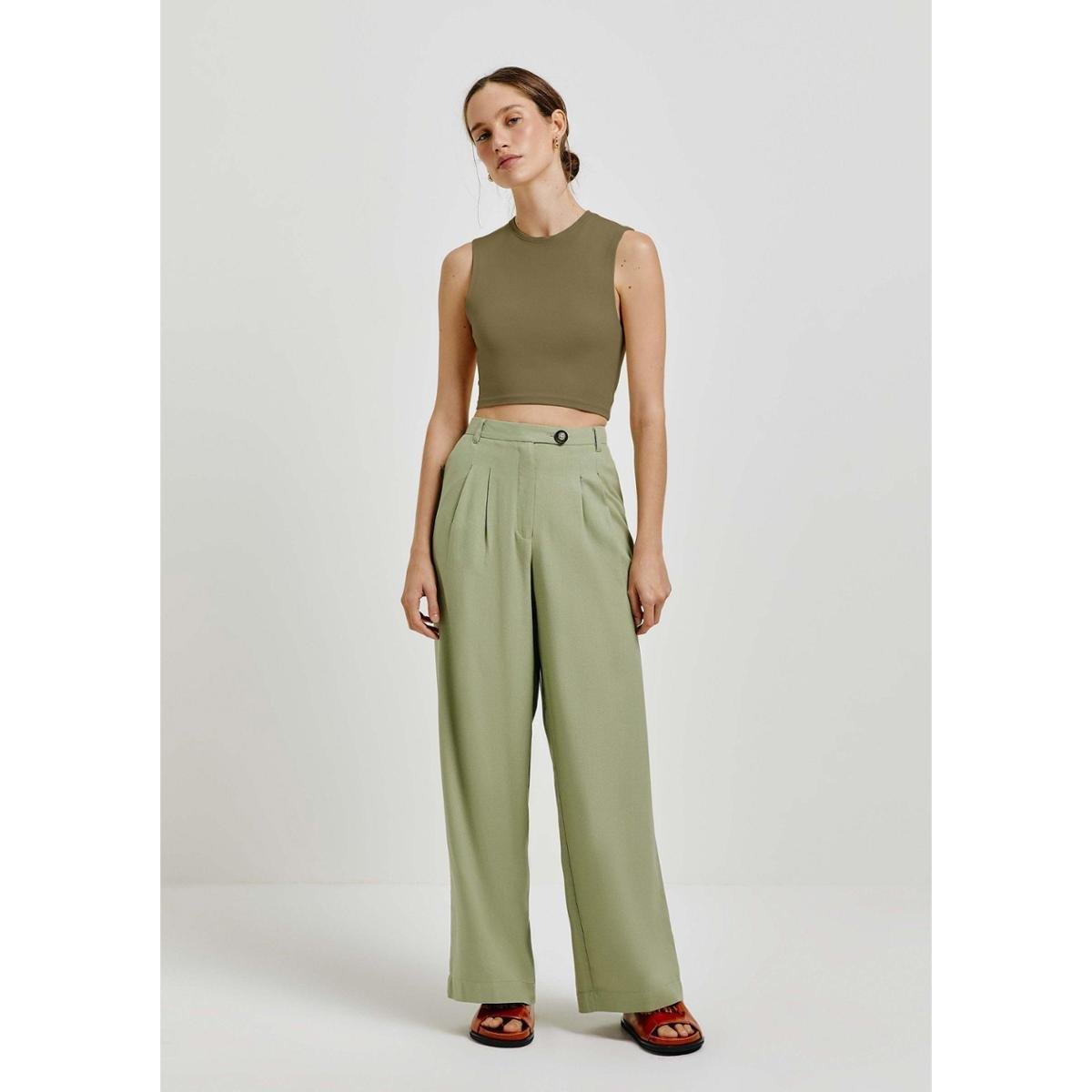 Regata Feminina Cropped Em Malha Com Elastano - Laranja XG Menor preço em Regata Feminina Cropped Em Malha Com Elastano - Laranja XG