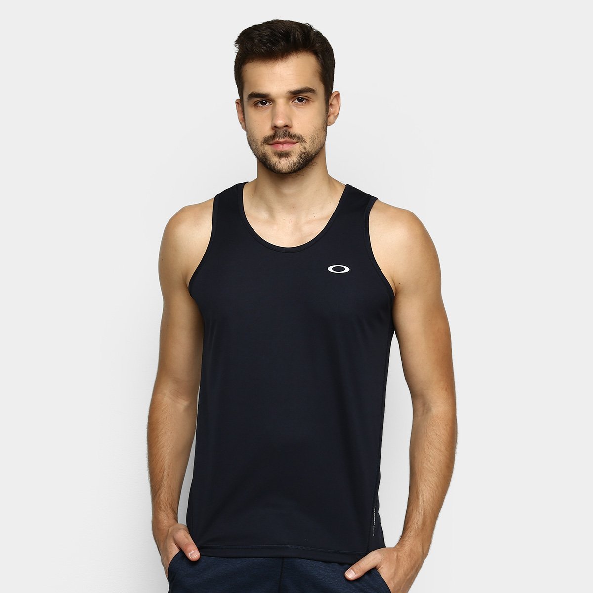 Regata Oakley Daily Sport 2.0 Masculina - Preto+Branco é ruim? Regata Oakley Daily Sport 2.0 Masculina - Preto+Branco é boa?