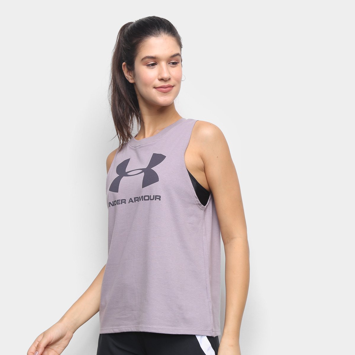 Regata Under Armour Sportstyle Grap Feminina - Roxo+Preto é ruim? Regata Under Armour Sportstyle Grap Feminina - Roxo+Preto é boa?