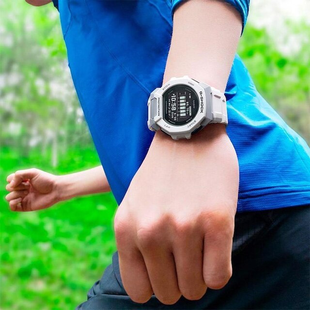 Relógio Casio G-Shock G-Squad Sports GBD-300-7DR Contador de Passos Bluetooth