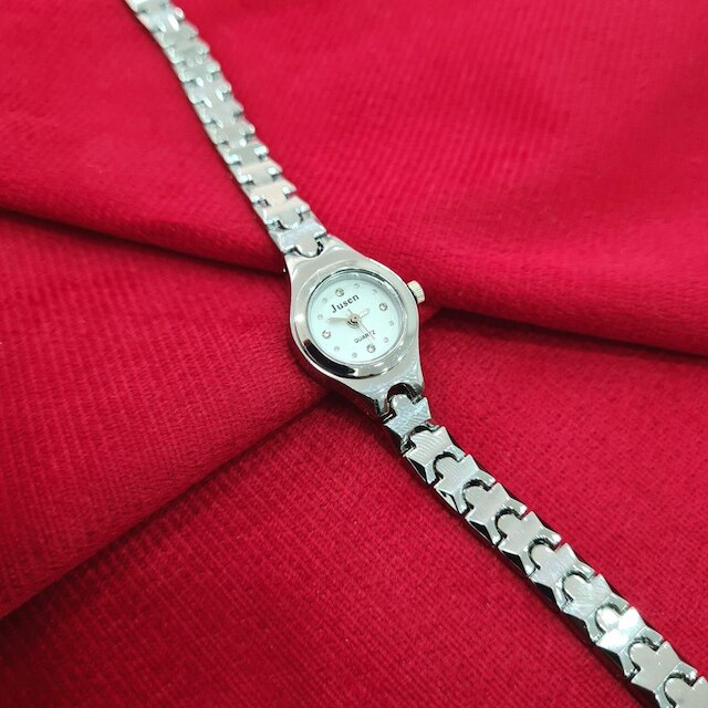 Relógio Feminino Prata Mini Luxo Quartz Analógico Pequeno