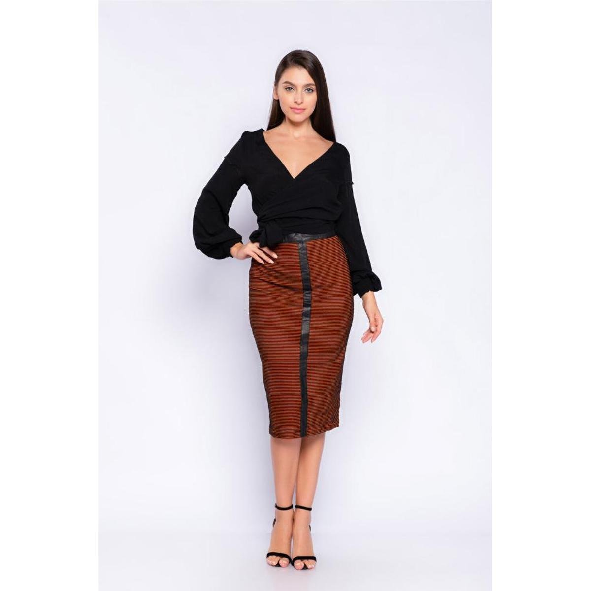 Saia jacquard PU - Laranja é ruim? Saia jacquard PU - Laranja é boa?