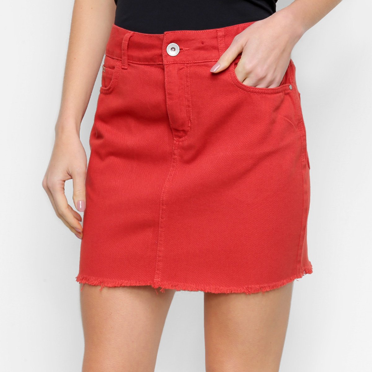 Saia Jeans Colcci Curta Barra Desfiada - Vermelho é ruim? Saia Jeans Colcci Curta Barra Desfiada - Vermelho é boa?