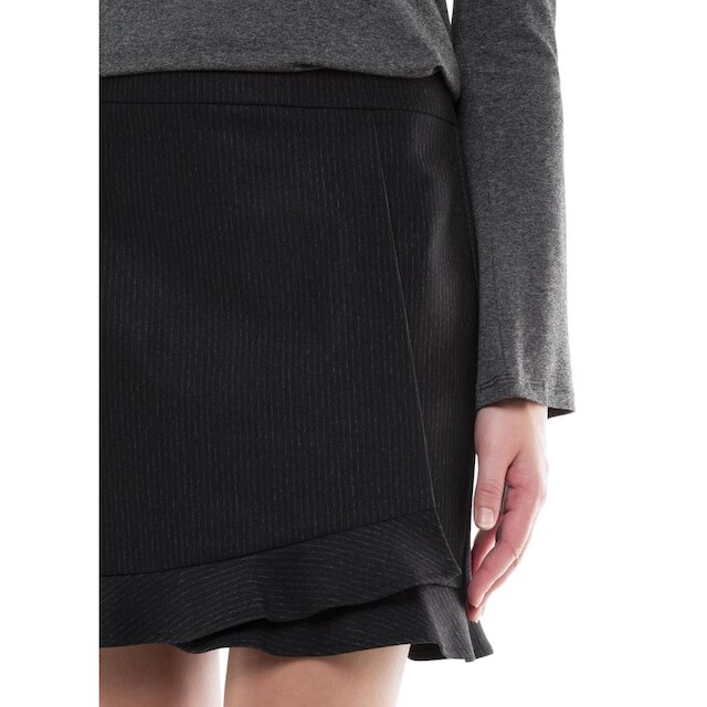 Saia Malha Risca De Giz Preto PP