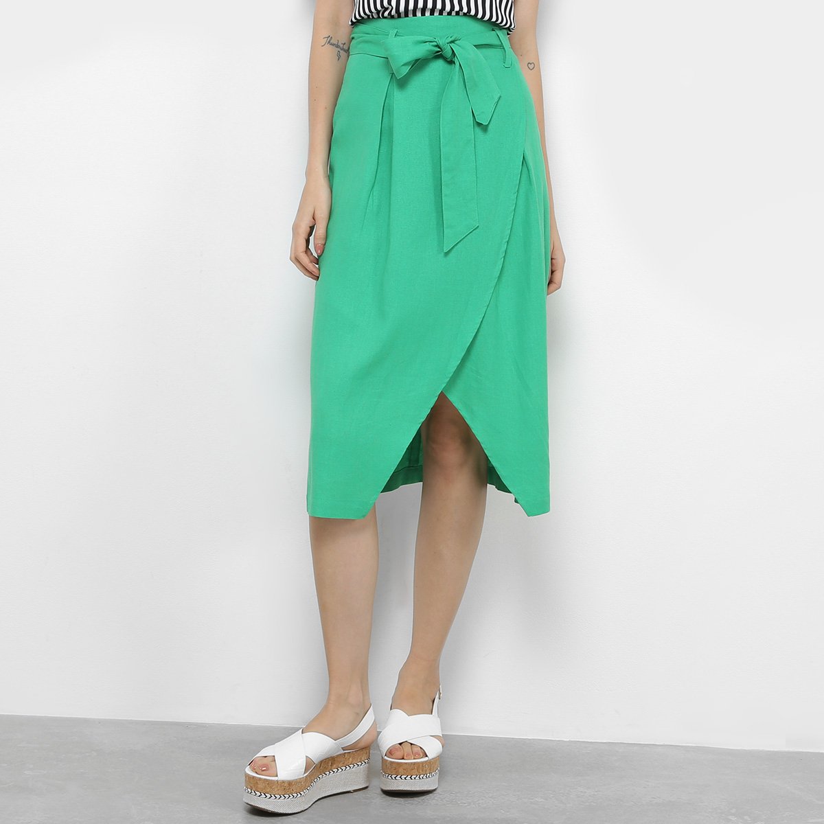 Saia Midi Colcci Linho - Verde Menor preço em Saia Midi Colcci Linho - Verde