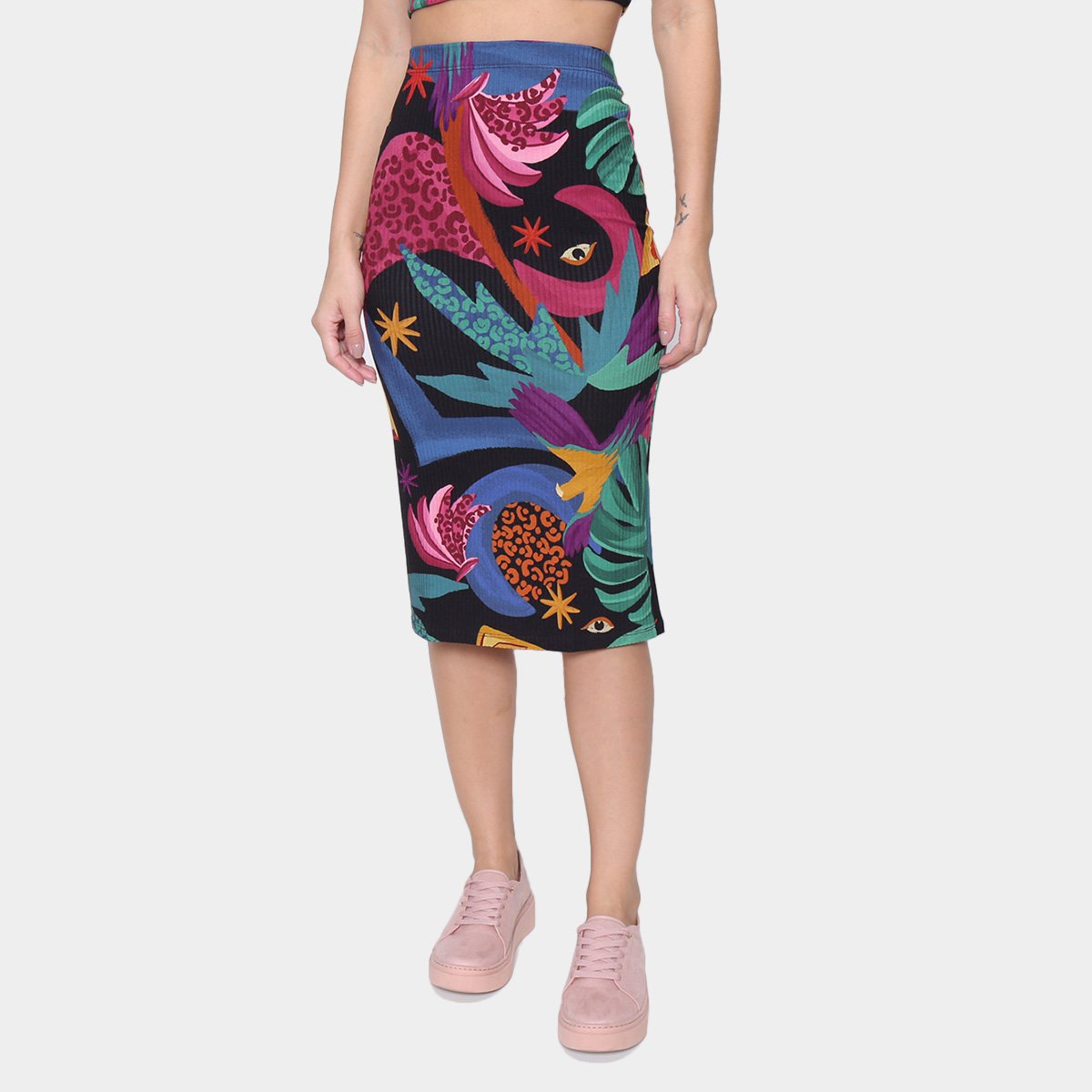 Saia Midi Farm Floresta Mística Reta - Preto Menor preço em Saia Midi Farm Floresta Mística Reta - Preto