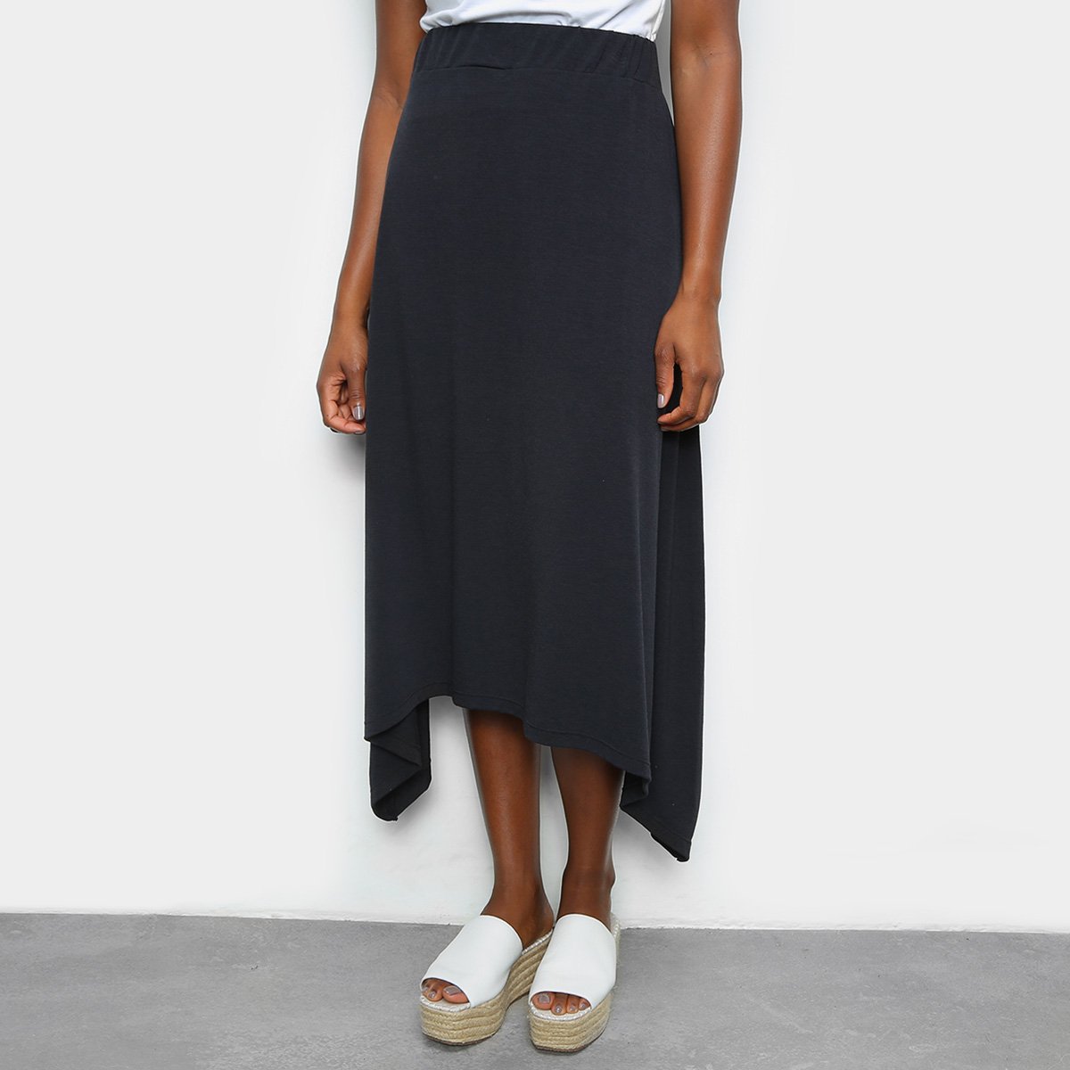 Saia Volare Midi Cós Largo Várias Pontas - Preto Menor preço em Saia Volare Midi Cós Largo Várias Pontas - Preto