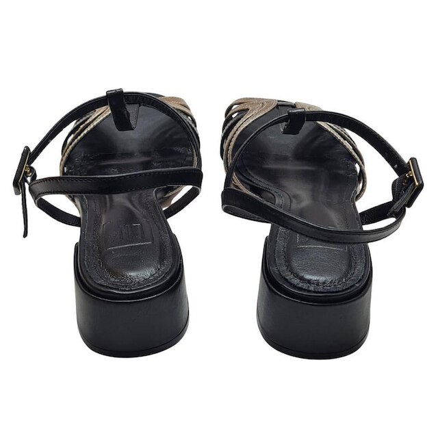 Sandália Baixa Couro Preto/Prata Velho