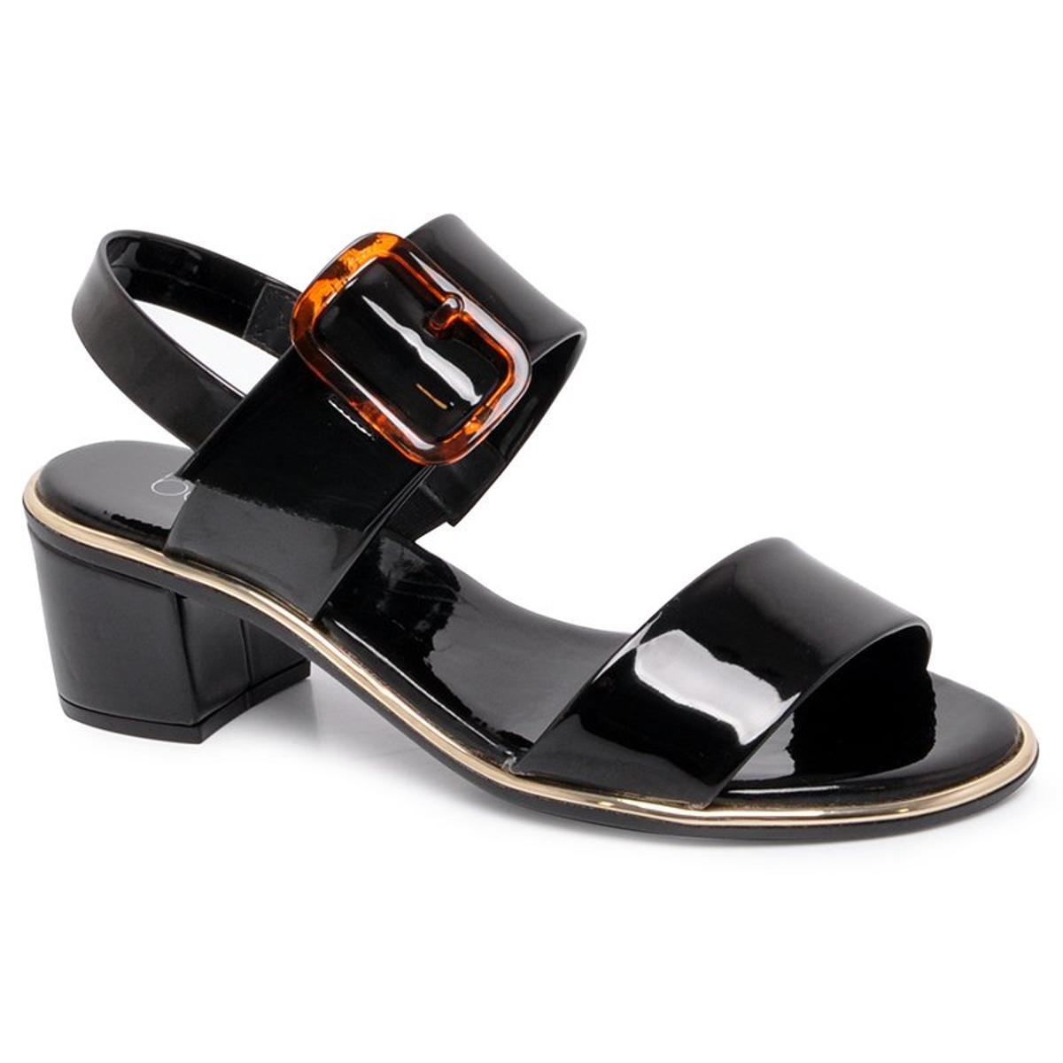 sandalia beira rio zattini