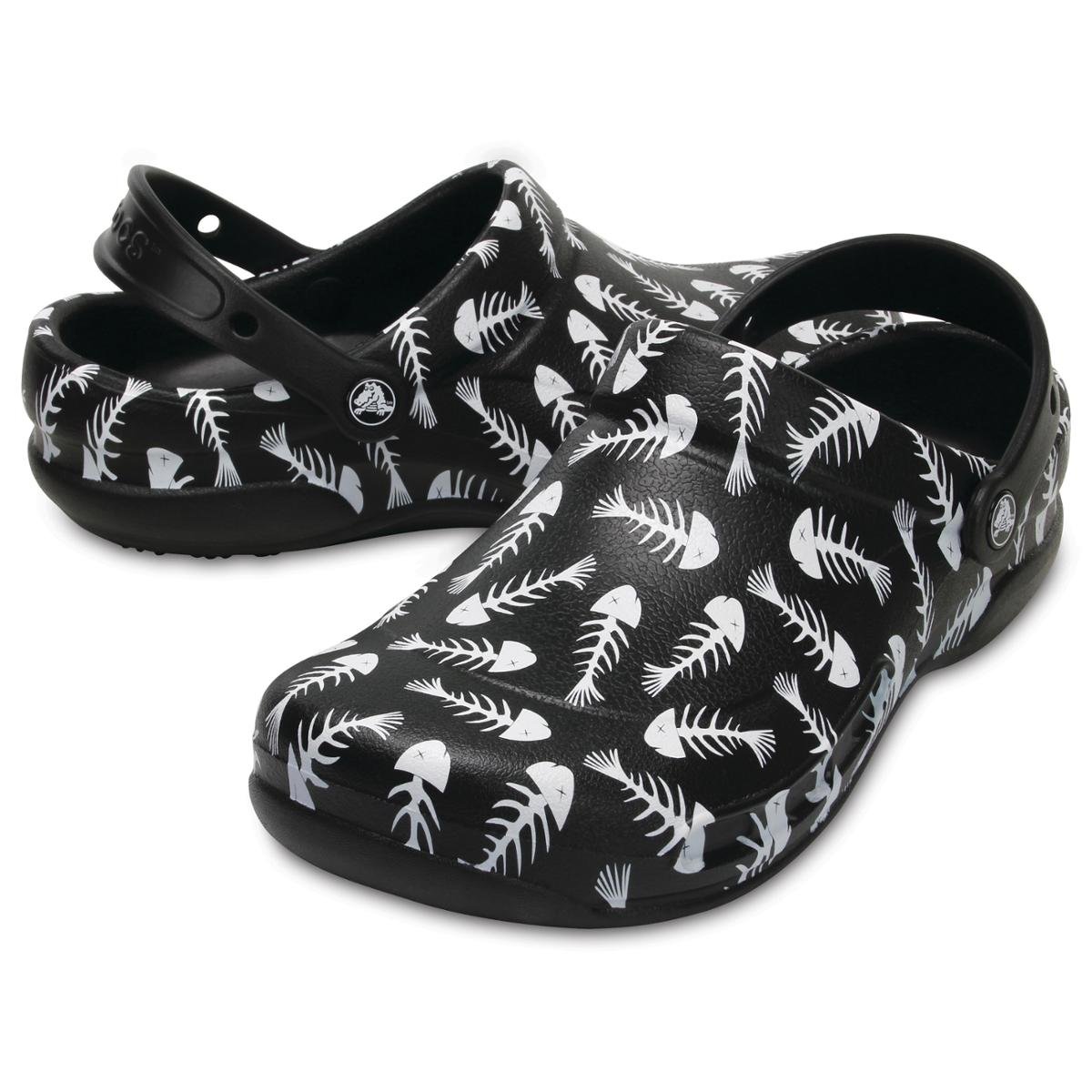 Sandália Crocs Bistro Grapic Clog - Preto+Gelo Menor preço em Sandália Crocs Bistro Grapic Clog - Preto+Gelo