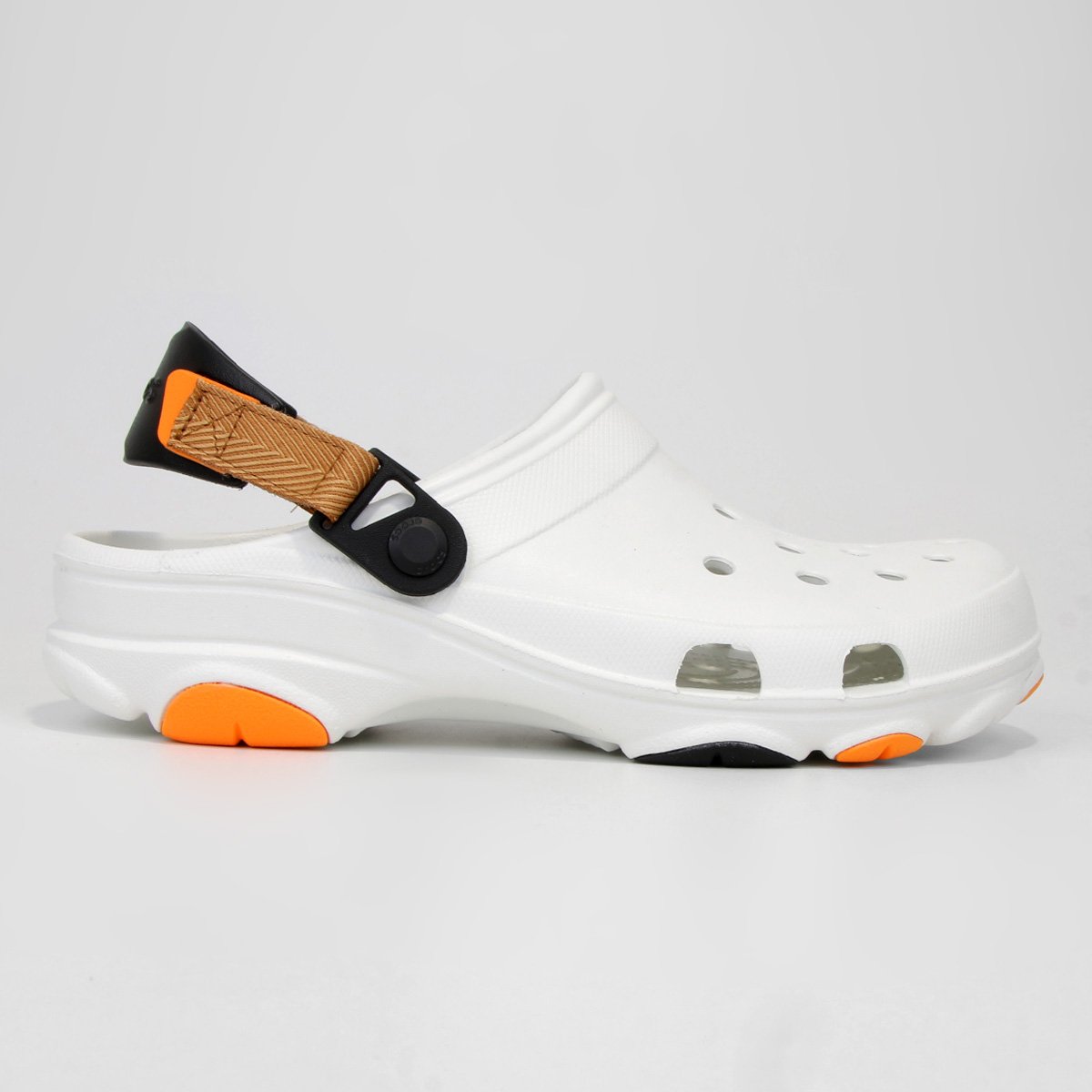 Sandália Crocs Classic All Terrain - Branco Menor preço em Sandália Crocs Classic All Terrain - Branco