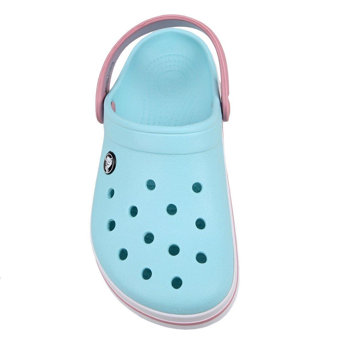crocs azul com rosa